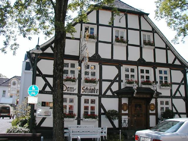 p5290307m.jpg